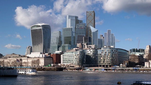 london-skyline-city-hall-2364-hero-1704x959