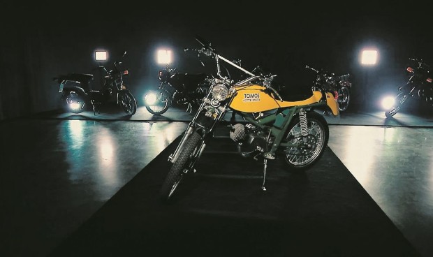 tomos1