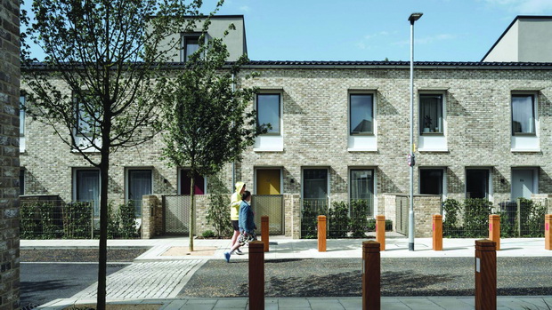 goldsmith-street-mikhail-riches-architecture-residential-social-housing-norwich-uk-england_dezeen_2364_hero2-1704x959