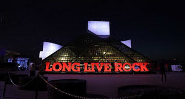 3c. Rock and Roll Hall of Fame and Museum, Cleveland, Ohio (1991-1995)