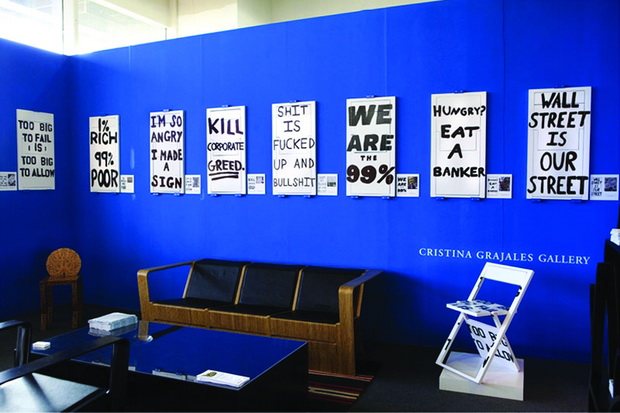 sebastian_errazuriz_occupy_chairs_armory2012_collabcubed_resize