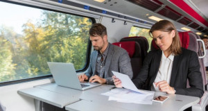 Швајцарија: Сите функционери ќе мора да патуваат со воз, наместо со авион