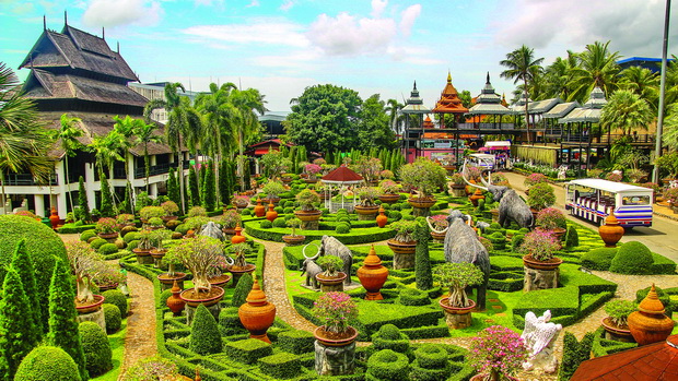 Thailand_Parks_Sculptures_Nong_Nooch_Tropical_515600_3840x2160_resize
