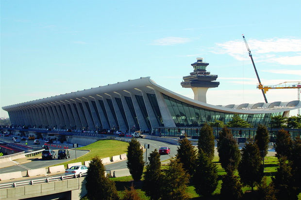 Dulles_Airport_Terminal_resize