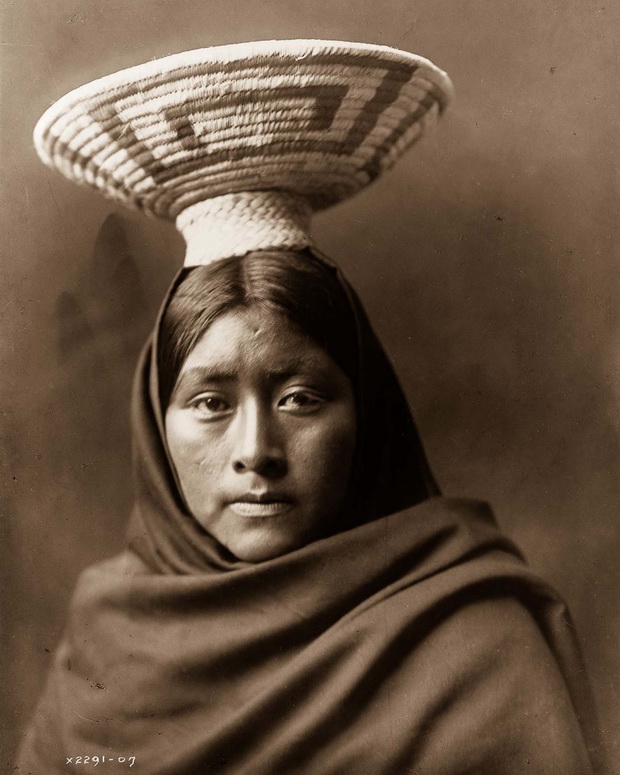 www.rarehistoricalphotos.com