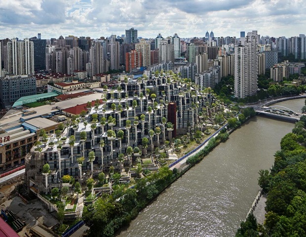 Шума од 1.000 столбови за новиот трговски центар во Шангај