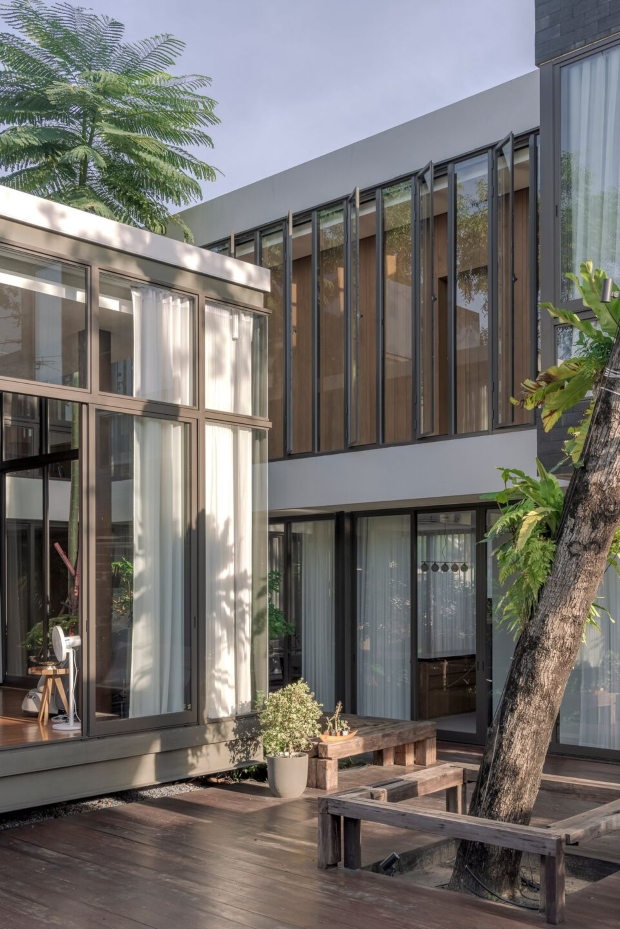 2house-behide-02-fb-8
