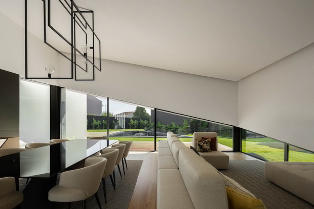 Casa Tilt em Gondomar com arquitectura Mutant e fotografias de I