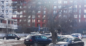 Во Аеродром паркирањето проблем, а жителите не знаат како да се плати сметката за трето возило