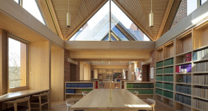 Стирлинг 2022 за библиотеката на Модлин Колеџот во Кембриџ од Наил Мек Лахлин Архитекти