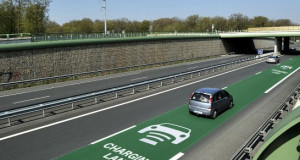 Германија стартува пилот проект за безжично полнење на возилата на автопат