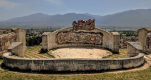 Споменикот на слободата во Кочани (ВИДЕО)