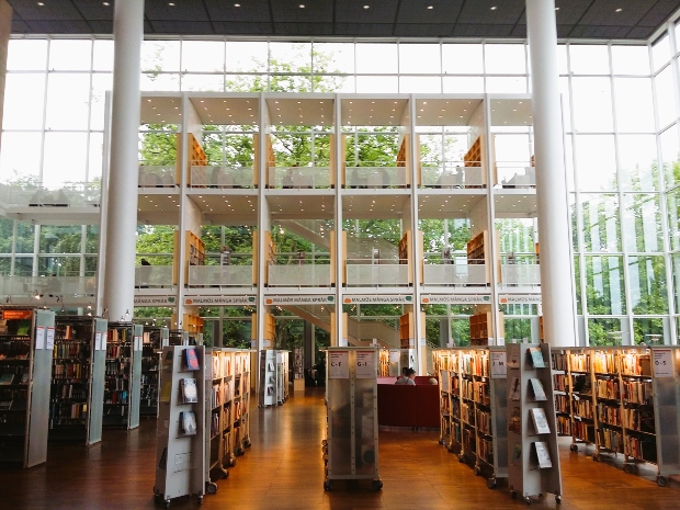 Градската библиотека во Малме – една од најубавите библиотеки во светот