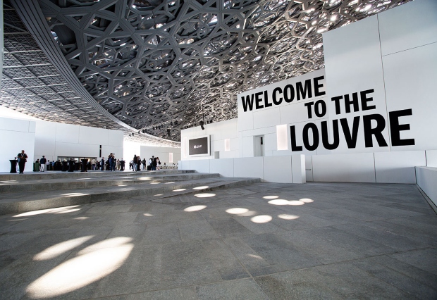 09.Внатрешноста на Музејот Лувр во Абу Даби (ОАЕ), арх. Жан Новел