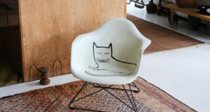 Совршена Eames столица за љубителите на мачки