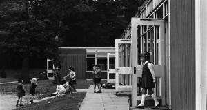 Широкоаголен поглед: Архитектурата како општествен проблем во серијата MANPLAN 1969-1970