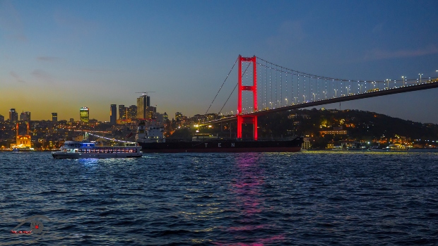 Bosphorus_Bridge_-_Istanbul