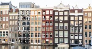 Амстердам забранува изградба на нови хотели