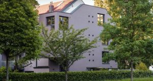 „Тесна куќа“: Оваа зграда во Загреб е широка само 3,25 метри