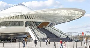 Ритмичката структура на белгиската Gare de Monsе на Сантијаго Калатрава