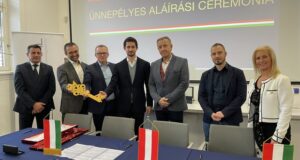 AluKönigStahl ја презема фабриката за прашкасто бојадисување на Polilakk Kft. во Будимпешта