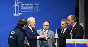Северното море како „резервоар“ за чиста енергија: договор за 100GW заедничка енергија на море