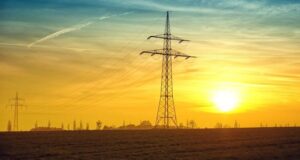 Половина од електричната енергија во светот до 2030 година ќе потекнува од ОИЕ и нуклеарки