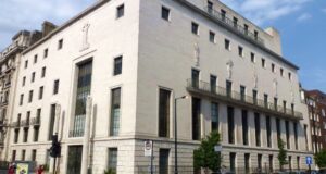 Конфликт за иднината на архитектите во Велика Британија